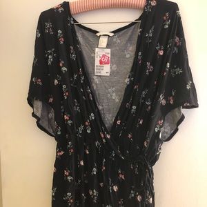 Short sleeve tie shirt